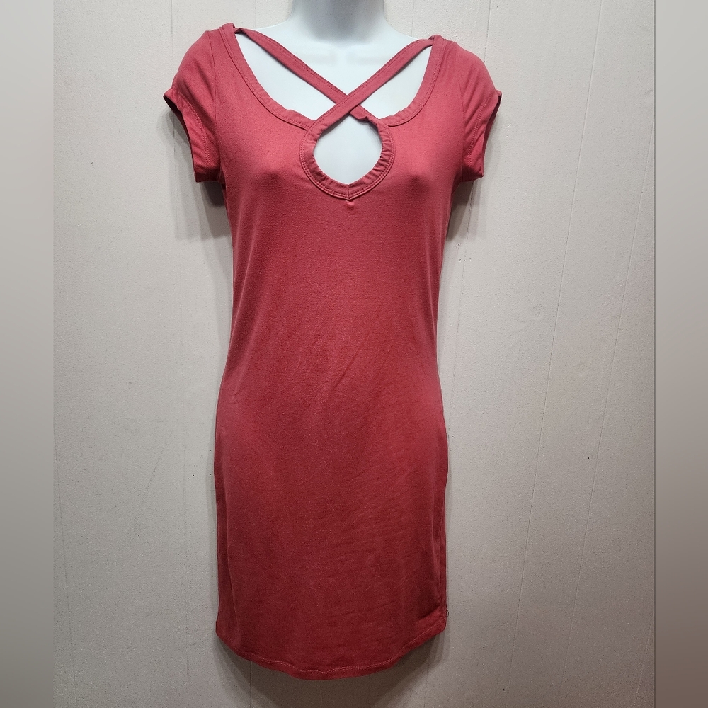 Hot Kiss Shirt Dress Medium Pink Short Sleeve Scoop Neck Lightweight B626